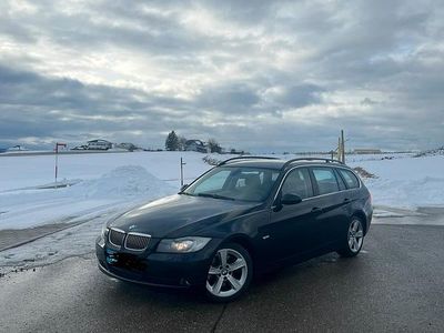 Schwarz Gebraucht 2007 BMW 325 Kombi | 13.800 €