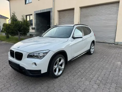 Gebraucht BMW X1 Sport Line 143 PS (105 kW) 2012 Weiß SUV
