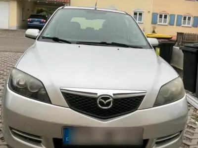 Gebraucht Mazda 2 75 PS (55 kW) 2007 Silber Kleinwagen