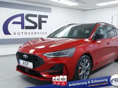 Gebraucht Ford Focus ST-Line X 155 PS (114 kW) 2025 Fantastic rot Kombi