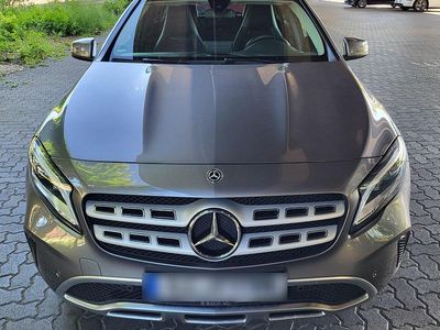 Mercedes GLA200