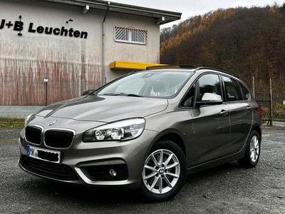 Gebraucht BMW 218 136 PS (100 kW) 2014 Grau Kombi