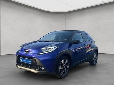 Gebraucht Toyota Aygo X X-plore 72 PS (52 kW) 2022 Juniper blue metallic/ night sky black SUV