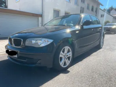 Gebraucht BMW 116 116 PS (85 kW) 2011 Schwarz Kleinwagen