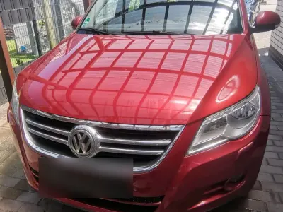 Gebraucht VW Tiguan 140 PS (102 kW) 2010 Rot SUV