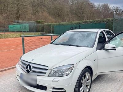Gebraucht Mercedes C350 Avantgarde 231 PS (169 kW) 2010 Weiß Limousine