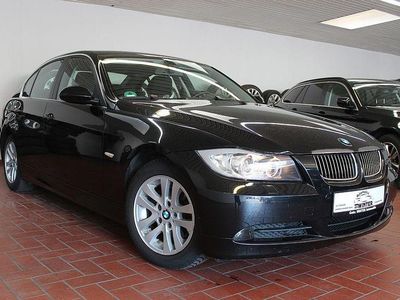 Gebraucht BMW 325 Advantage 218 PS (160 kW) 2006 Schwarz Limousine