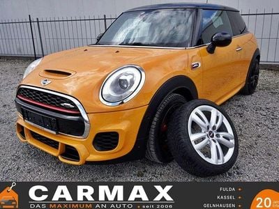 Gebraucht Mini John Cooper Works 231 PS (169 kW) 2017 Volcanic orange uni Kleinwagen
