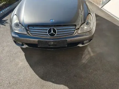 Używany Mercedes CLS550 387 KM (284 kW) 2007 Szary Sedan/Limuzyna