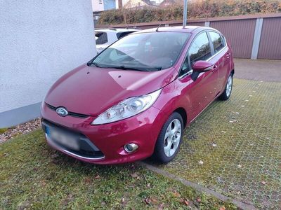 gebraucht Ford Fiesta 1,25 Titanium 2010 102km TÜV März 2025