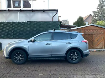 Gebraucht Toyota RAV4 155 PS (114 kW) 2017 Silber SUV