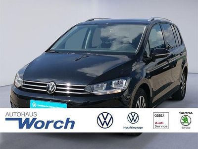Deep black perleffekt Gebraucht 2021 VW Touran Active Van / Kleinbus | 27.449 € (Fairer Preis)