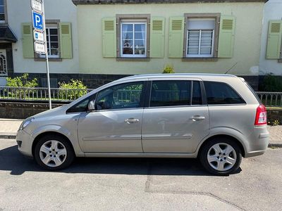 Usata Opel Zafira 125 CV (91 kW) 2011 Monovolume