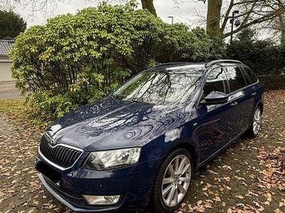 Blau Gebraucht 2016 Skoda Octavia Joy Kombi | 7.500 € (Superpreis)