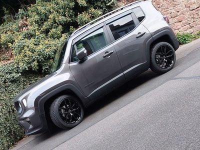 Grau Gebraucht 2021 Jeep Renegade SUV | 19.900 € (Teuer)