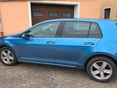 Gebraucht VW Golf VII Move 105 PS (77 kW) 2013 Blau Limousine
