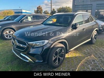 Gebraucht Mercedes GLC300e 197 PS (144 kW) 2023 Schwarz SUV