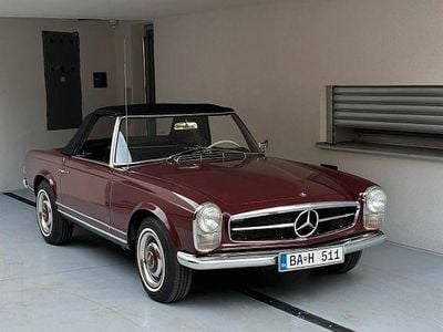 Rot Gebraucht 1965 Mercedes 230 Cabrio | 69.900 €