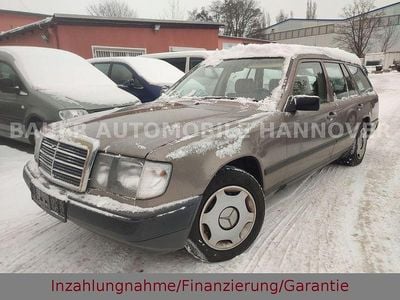 Beige Gebraucht 1988 Mercedes 200 Kombi | 4.499 €