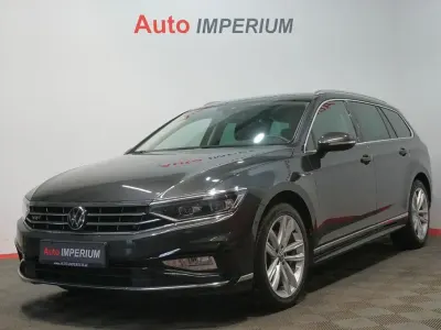 Gebraucht VW Passat R-line 150 PS (110 kW) 2023 Grau Kombi