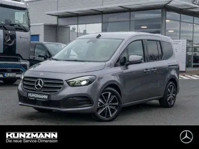 Używany Mercedes T180 Progressive 116 KM (85 kW) 2026 Szary Minivan