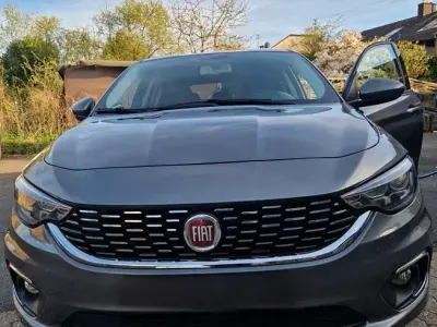 Gebraucht Fiat Tipo Lounge 120 PS (88 kW) 2018 Grau Limousine