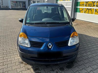 Second-hand Renault Modus 65 CP (47 kW) 2005 Albastru Monovolum