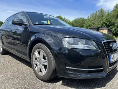 Gebraucht Audi A3 Attraction 125 PS (91 kW) 2012 Schwarz Kleinwagen