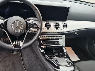 Gebraucht Mercedes E400 Avantgarde 330 PS (242 kW) 2021 Schwarz Kombi