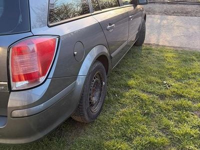 Gebraucht Opel Astra 105 PS (77 kW) 2006 Grau Kombi