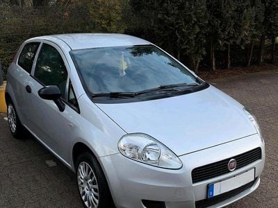 Gebraucht Fiat Punto 65 PS (47 kW) 2011 Grau Kleinwagen