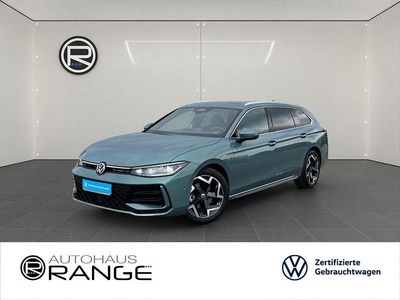 Usata VW Passat R-line 150 CV (110 kW) 2025 Verde Station wagon