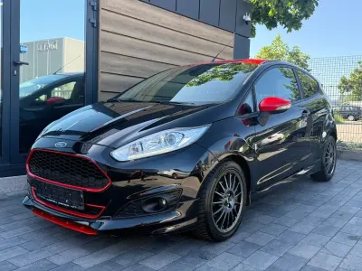 Usata Ford Fiesta ST-Line 140 CV (102 kW) 2016 Nero Utilitaria