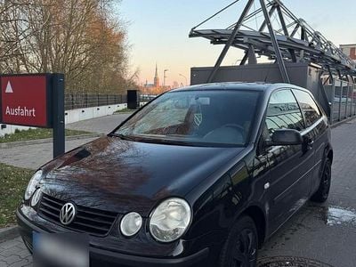 Gebraucht VW Polo 2003 Schwarz Kleinwagen