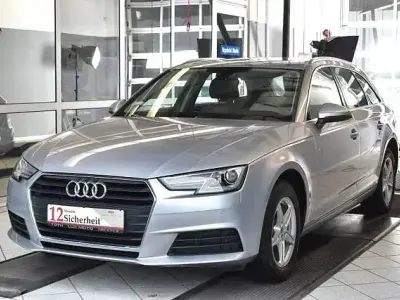 Gebraucht Audi A4 Basis 150 PS (110 kW) 2019 Florettsilber metallic Kombi