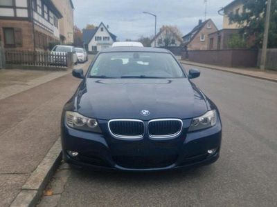 Używany BMW 320 177 KM (130 kW) 2009 Niebieski Kombi