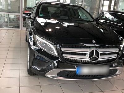 gebraucht Mercedes GLA220 d 4 Matik