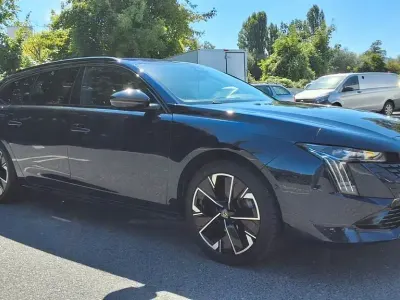 Gebraucht Peugeot 508 SW GT-line 131 PS (96 kW) 2024 Blau Kombi