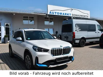 Gebraucht BMW iX1 200 kW (272 PS) 2023 Weiß SUV