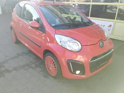 Gebraucht Citroën C1 SELECTION 68 PS (50 kW) 2014 Rot Kleinwagen