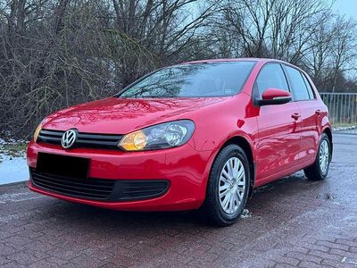 Gebraucht VW Golf VI 80 PS (58 kW) 2009 Rot Kleinwagen