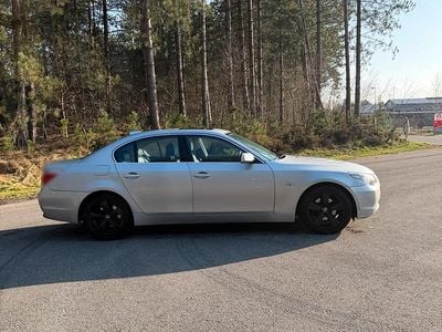Gebraucht BMW 525 210 PS (154 kW) 2005 Silber Limousine
