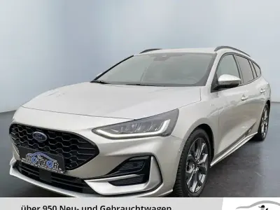 Gebraucht Ford Focus ST-Line X 155 PS (114 kW) 2024 Moondust silver metallic Kombi