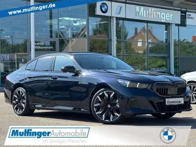 Gebraucht BMW 540 M Sport 286 PS (210 kW) 2025 Carbon schwarz Limousine
