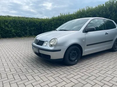 Używany VW Polo 55 KM (40 kW) 2002 Srebrny Hatchback