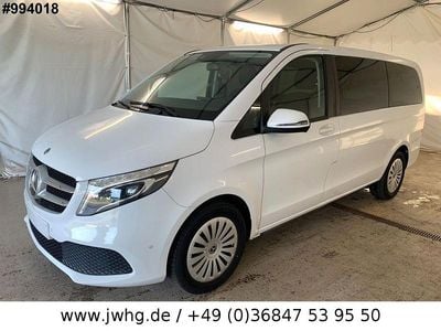 Mercedes V220