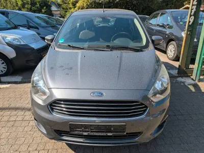 Gebraucht Ford Ka Basis 69 PS (50 kW) 2017 Grau Limousine