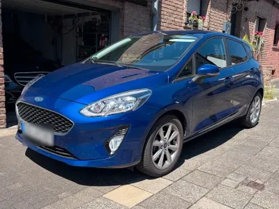 Gebraucht Ford Fiesta Titanium 86 PS (63 kW) 2017 Blau Kleinwagen