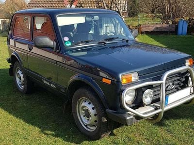 Gebraucht Lada Taiga 83 PS (61 kW) 2017 Grün SUV