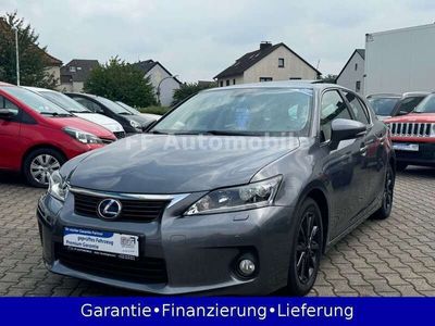 Lexus CT200h